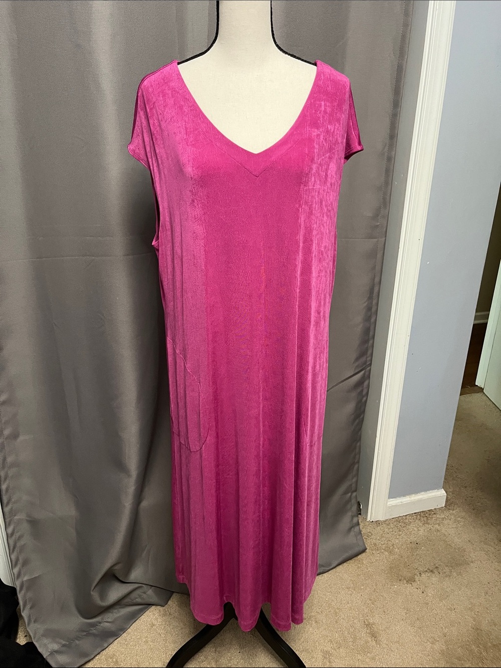 Chico's Bright Fuchsia V-Neck Sleeveless Maxi Dress